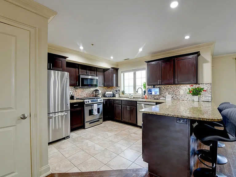 1625 Paterson Plank Rd #2 — Photo 11