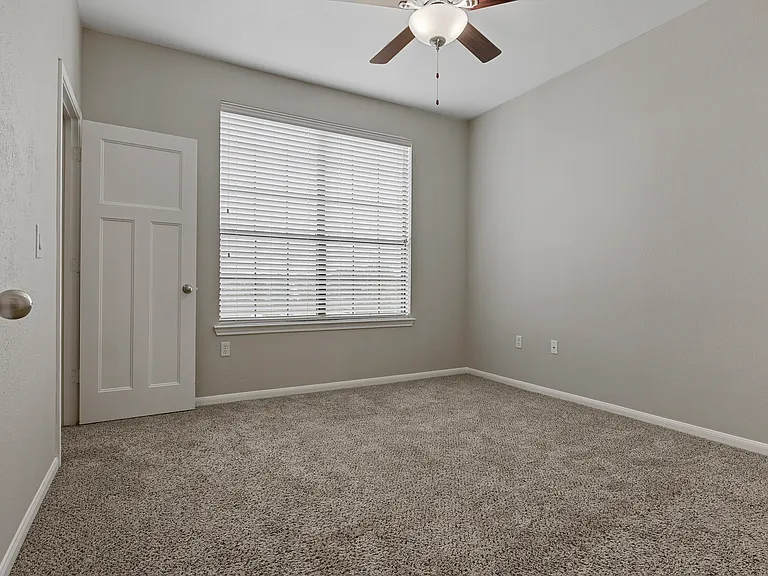 The Aidan Apartments — Photo 10