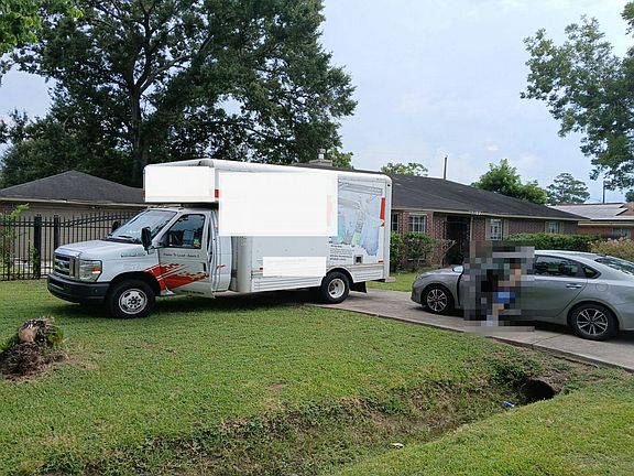 3rd image of 3107 Areba St