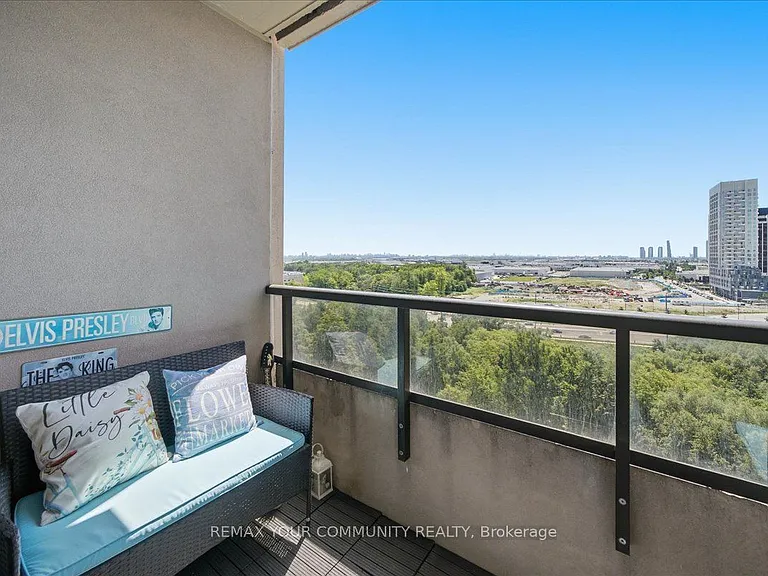 9245 Jane St #1109 — Photo 23