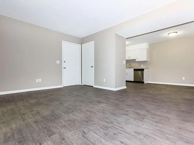 Laurel Ridge Apartments — Photo 35