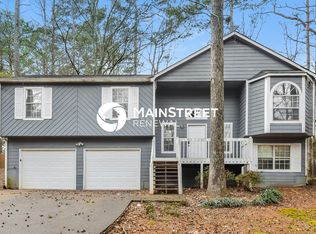 187 King James Dr, Dallas, GA 30157