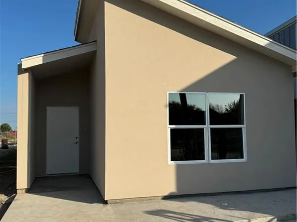 1409 J And East St, Hidalgo, TX 78557