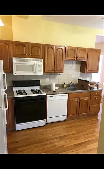 6 Primrose St #1 — Photo 3