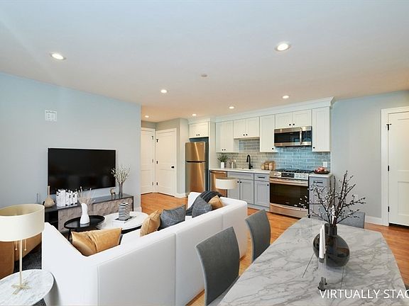 2nd image of 223 Saratoga St #203