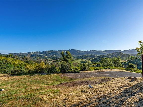2nd image of 3453 Hidden Hills Drive