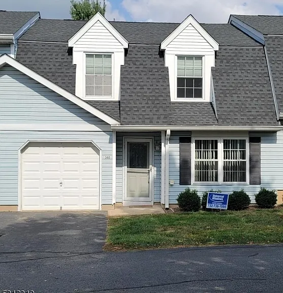 348 Cotswold Pl — Photo 1
