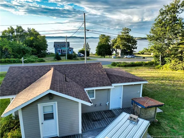672 North Rd, Campobello Island, NB E5E 1E3