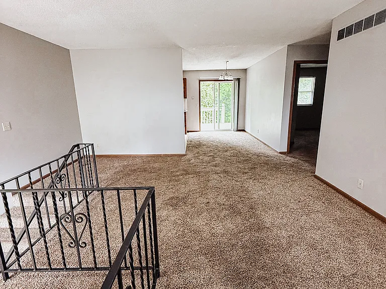 3211 Squire Ln — Photo 14