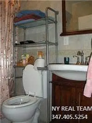 Rented by Real Team Brokerage | media 26