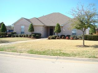 1606 Tennyson Ln, Cleburne, TX 76033