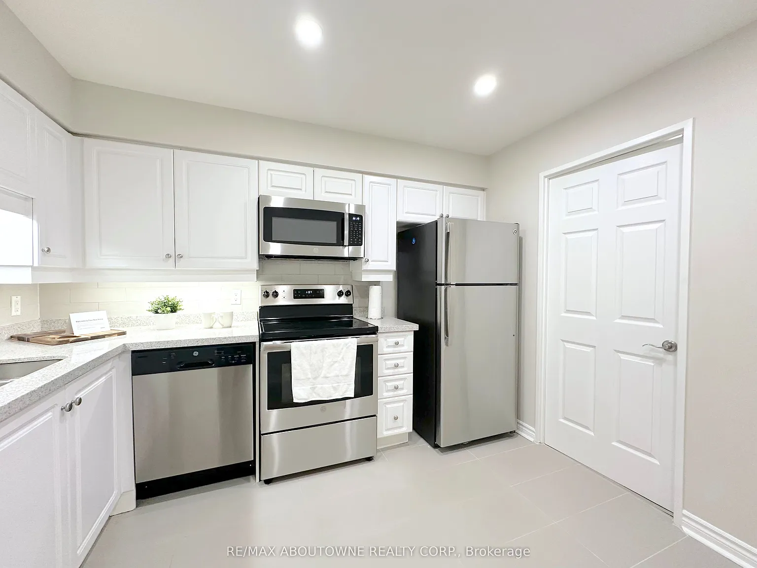 The Brookbanks — Photo 2