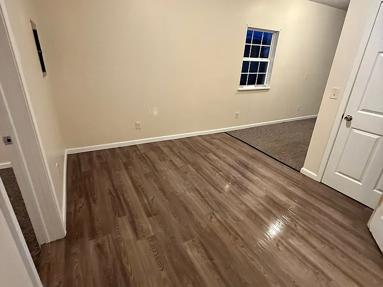 836 Vine St — Photo 4