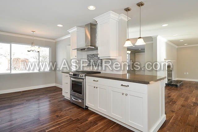 1st image of 2531 E Neffs Ln