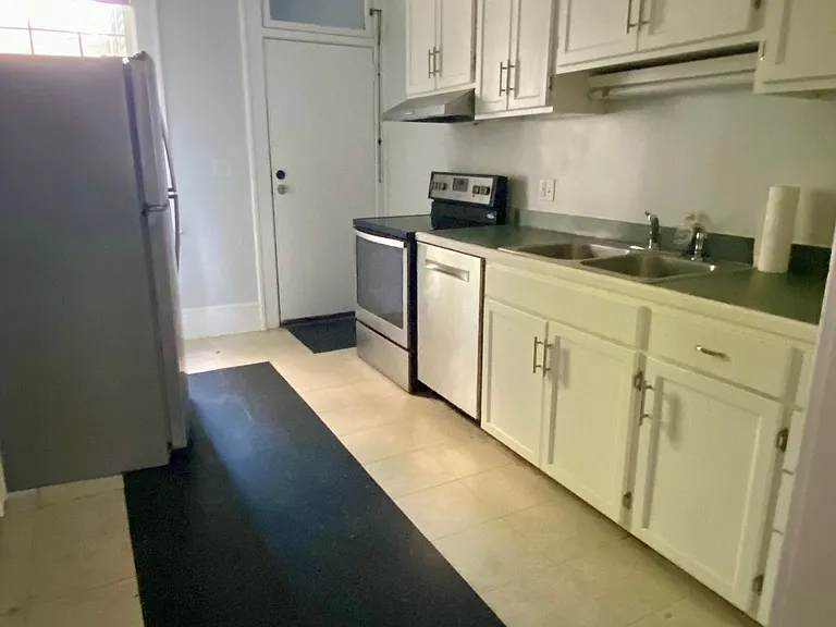 2820 Saint Johns Ave #2820 — Photo 7