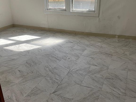 5th image of 50 Humber Ave Floor 2