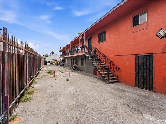 5th image of 9027 Compton Ave