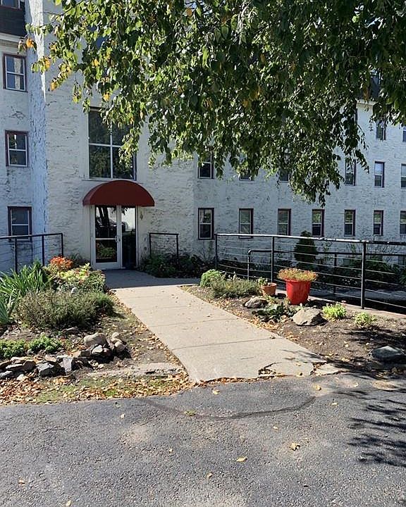 1st image of 494 Woonasquatucket Ave #401