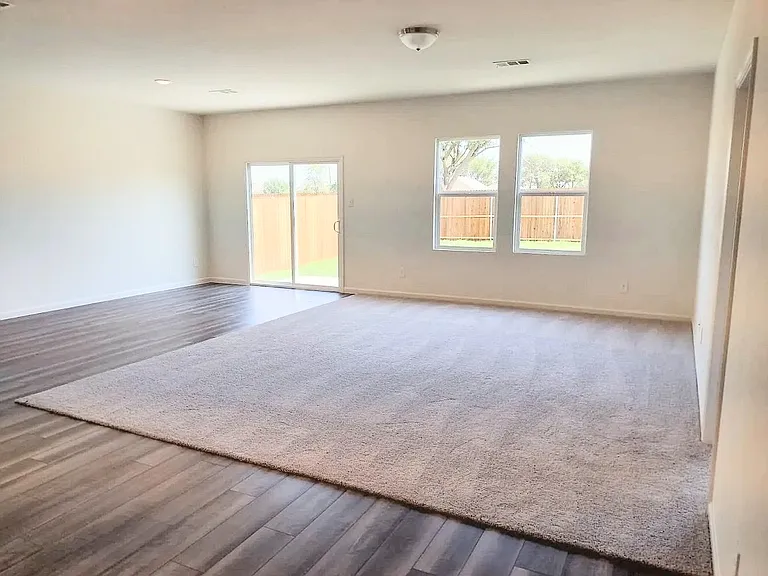 1565 Shadow Hawk Dr — Photo 7