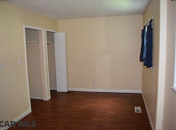 4th image of 549 E Hillside Ave