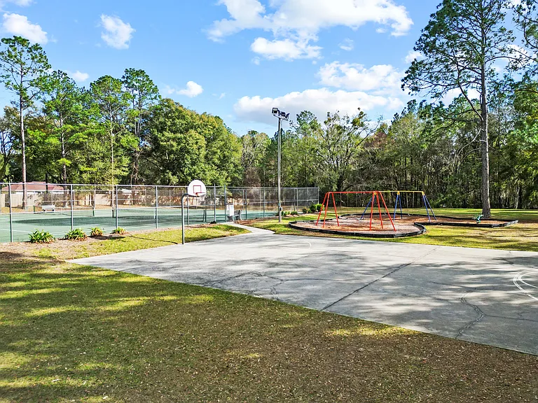 10538 Palmetto Blvd — Photo 51