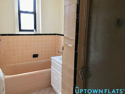 Rented by Uptown Flats LLC | media 54