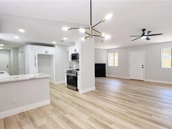744 Hubbard St, Las Vegas, NV 89110