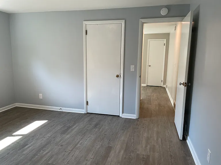 228 Bachtel St SW #3 — Photo 6
