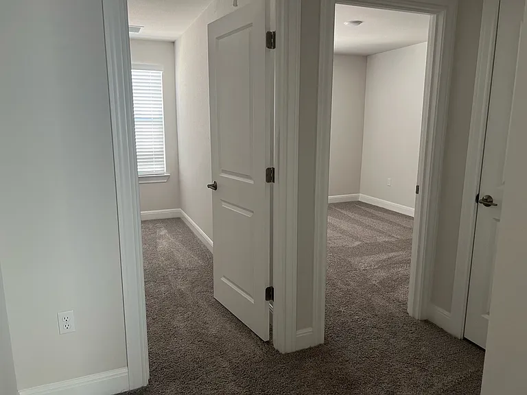 15501 Ellinger Dr — Photo 16