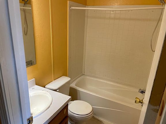5th image of 8301 Wild Rose Dr #3