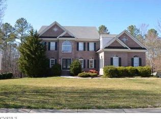 15630 Fox Cove Cir, Moseley, VA 23120