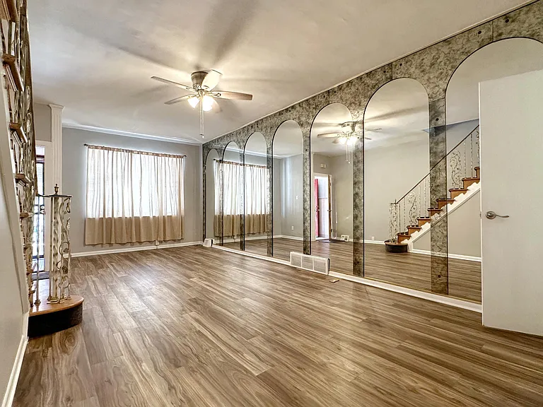 2509 S Rosewood St — Photo 11