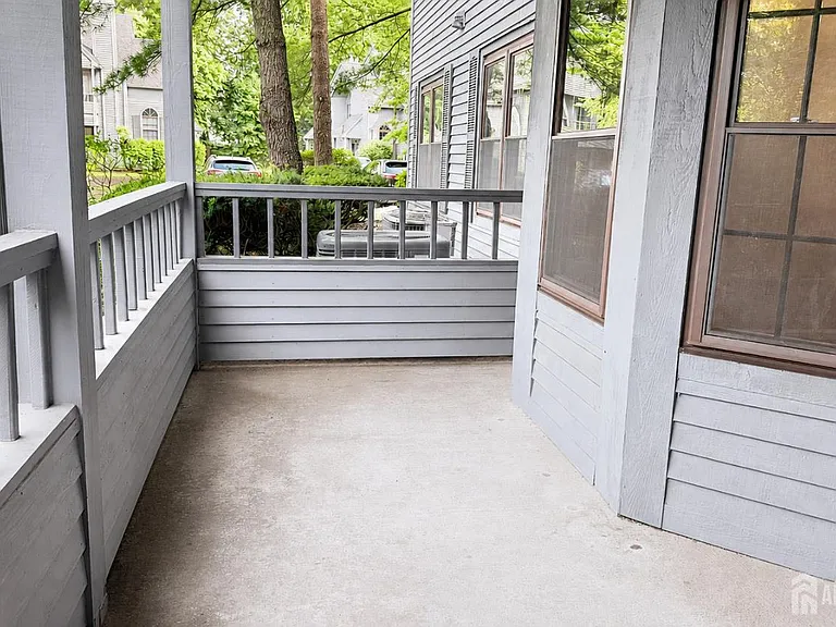 903 Woodhaven Dr — Photo 13