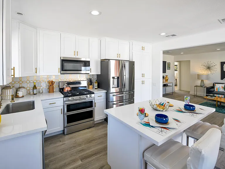 365 W Palm Vista Dr — Photo 8
