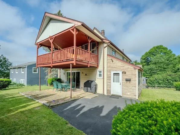 20 Church St, Melrose, MA 02176