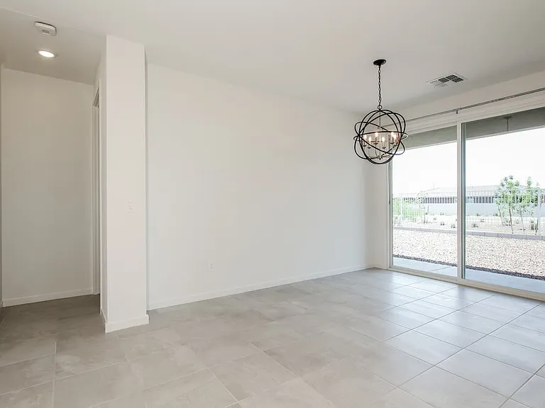 5440 S 245th Ave — Photo 3