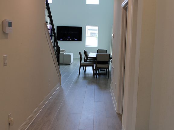 5th image of 1282 Fox Hedge Ln