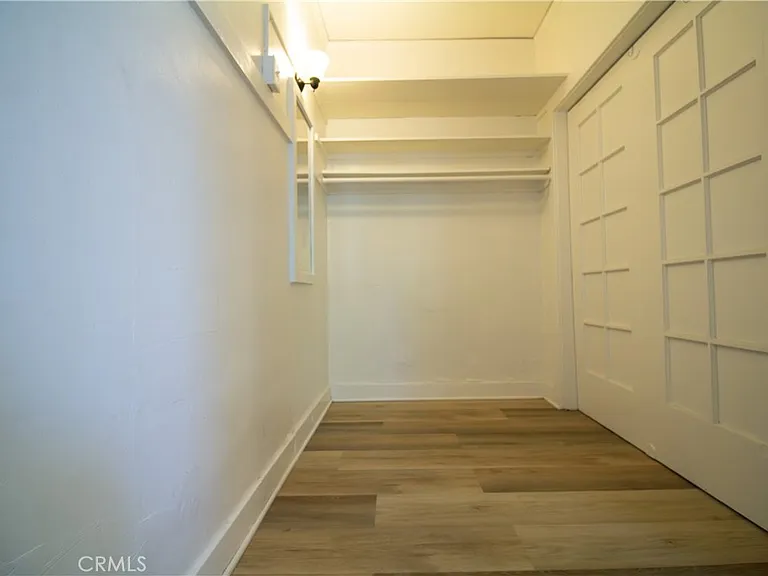 1316 S Mariposa Ave #208 — Photo 3