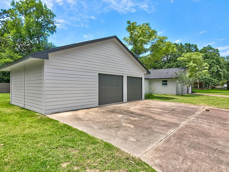 4615 Barton Ln — Photo 30