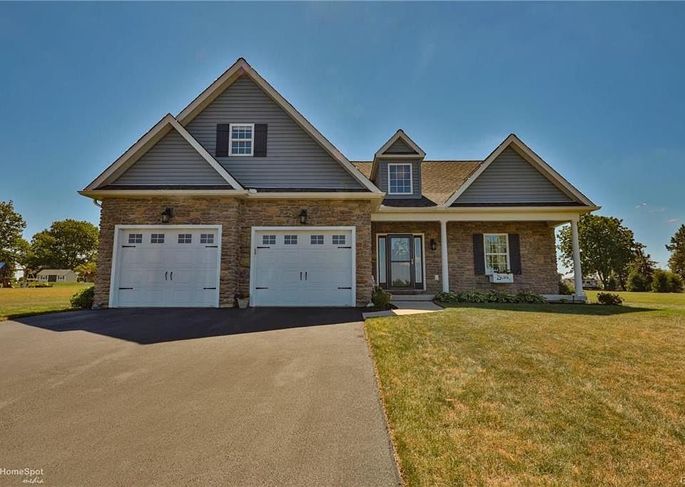 1st image of 109 Ashview Ct