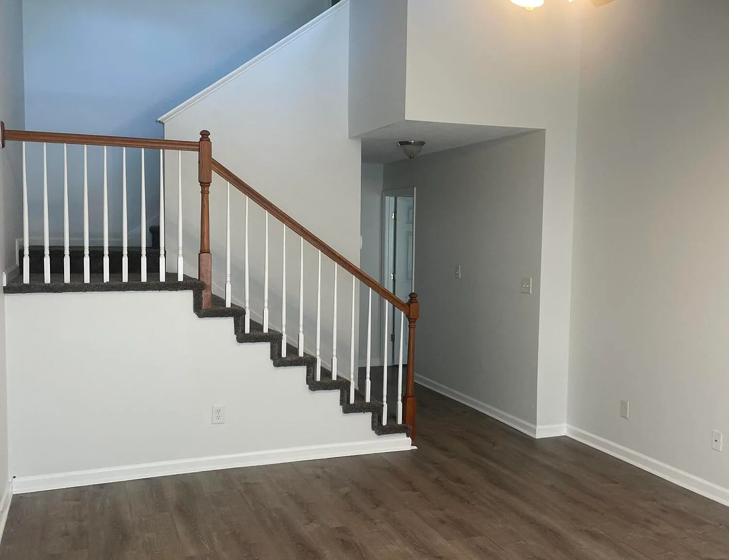3 bed, 2.0 bath, 1754 sqft, $1,600 — Photo 2