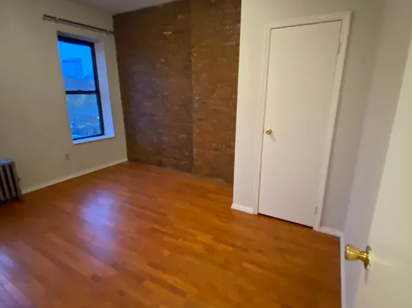 300 East 2nd Street image 13 of 23