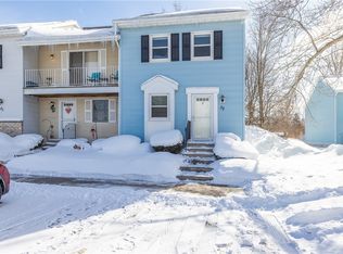 37 Southfield Dr, Webster, NY 14580