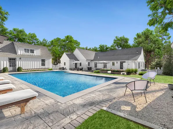 31 Wooleys Dr, Southampton, NY 11968