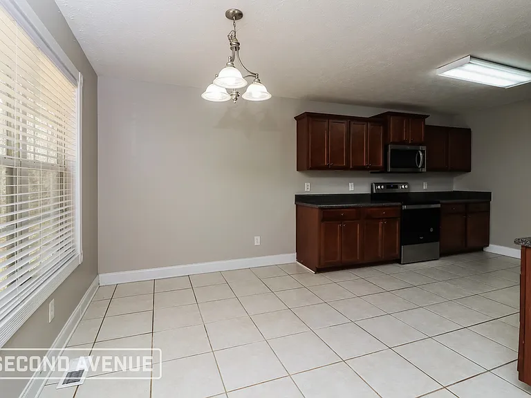 273 Patriot Dr — Photo 9
