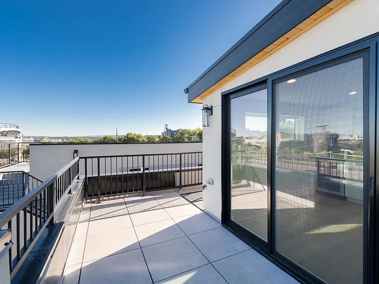 2088 Eliot St — Photo 41