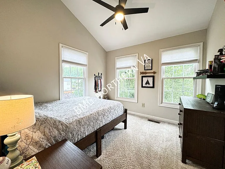 6600 Dunwich Way — Photo 30