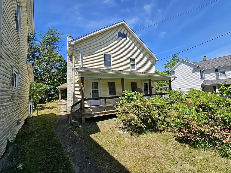 12 Franklin St — Photo 21