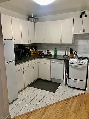 Rented by Buchbinder & Warren | media 6