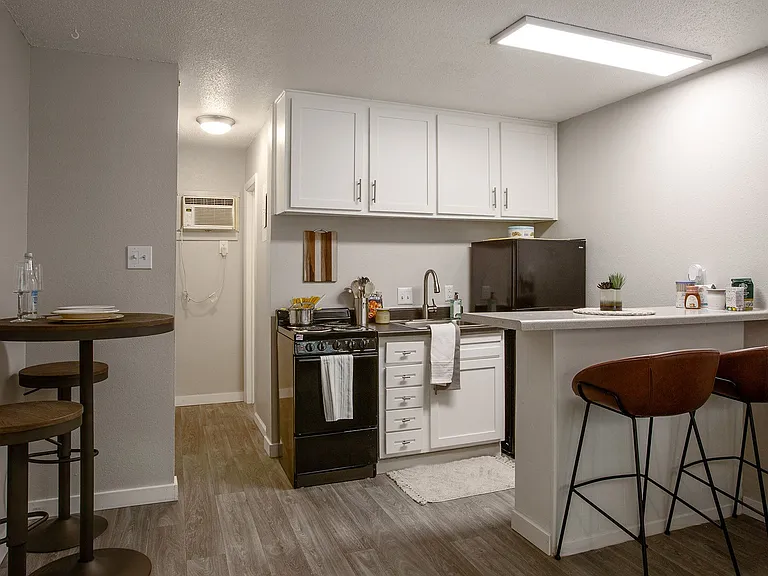 Encanto Lofts Apartments — Photo 3